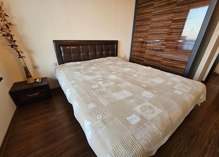 Europroperties Sirena Apartamento *