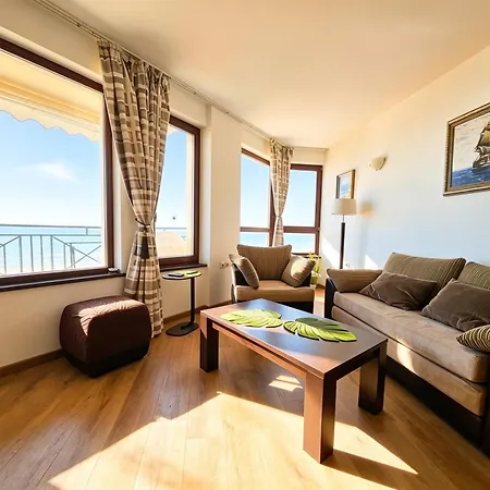 Europroperties Sirena Апартамент *
