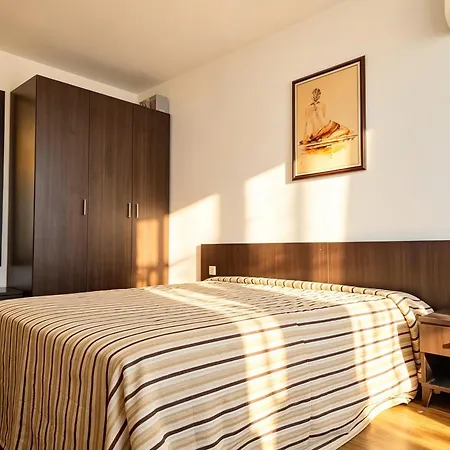 Апартамент Europroperties Sirena Златни пясъци