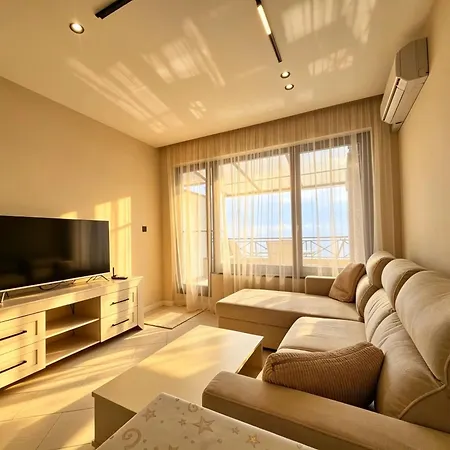Europroperties Sirena Апартамент