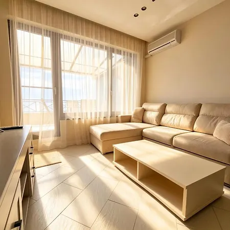 Europroperties Sirena Златни пясъци