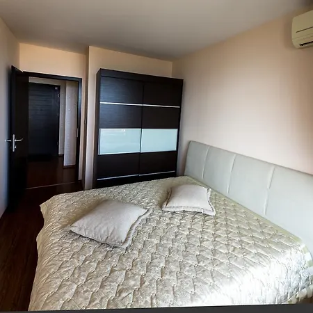 Апартаменты Europroperties Sirena