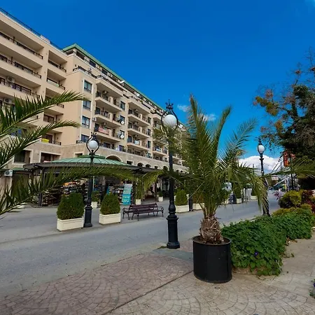 Europroperties Sirena * Золотые Пески